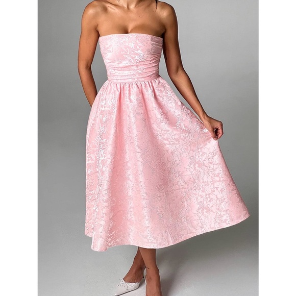 New Blush Pink Strapless Dress - Picture 2 of 10